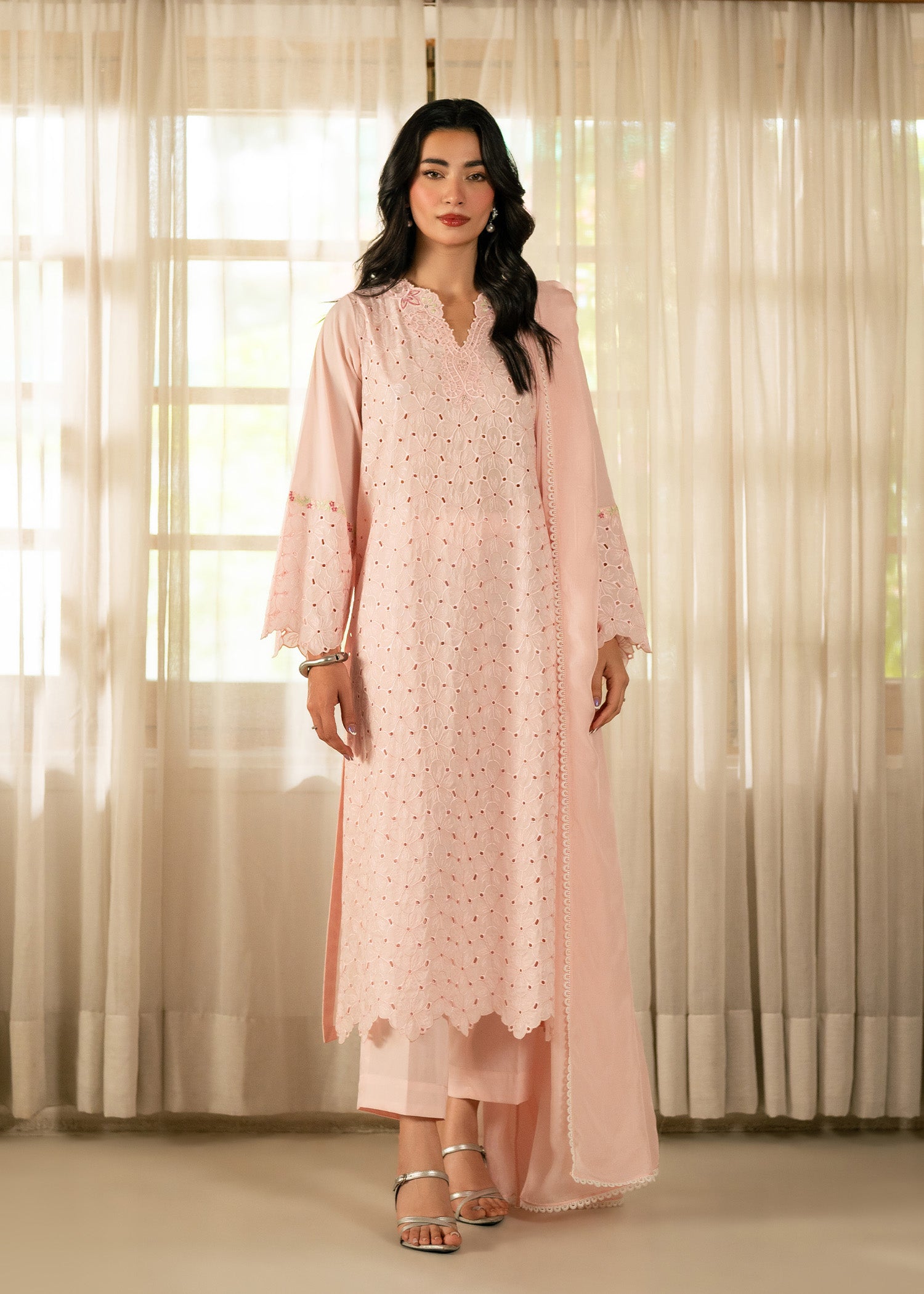 Best Starling Grey Festive Pret Dress in Pakistan 2026 – Buzzazi