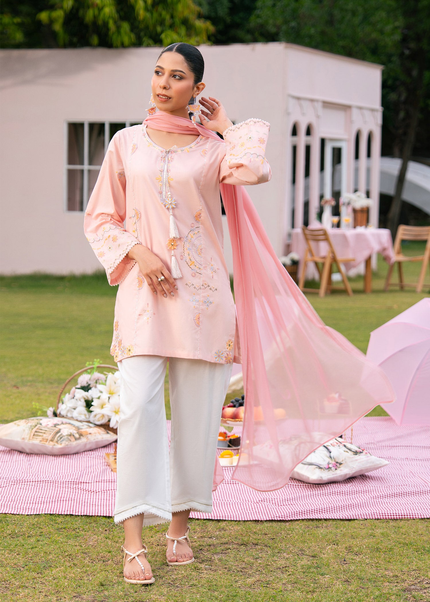 Best Starling Grey Festive Pret Dress in Pakistan 2026 – Buzzazi