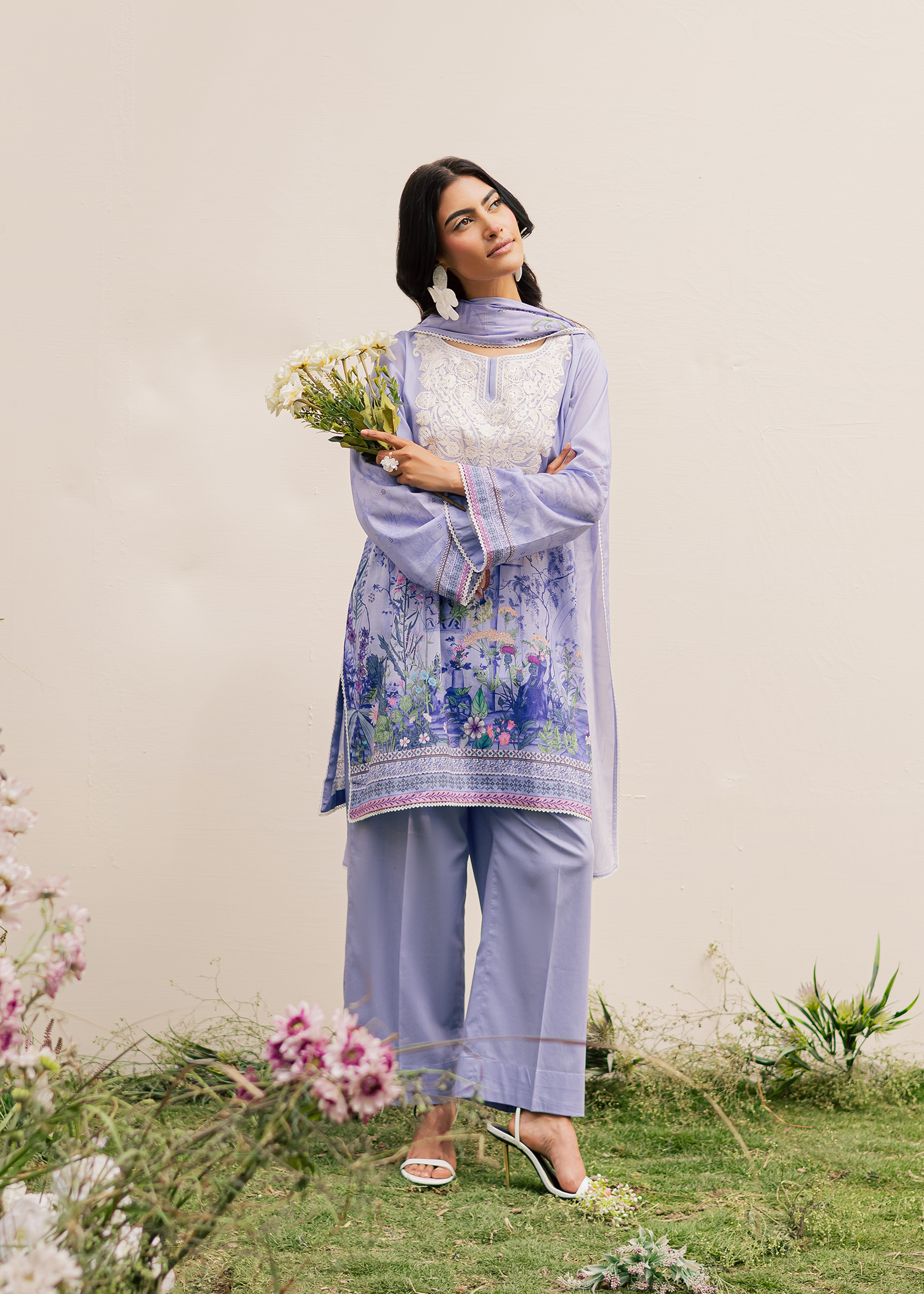 lawn suits brands