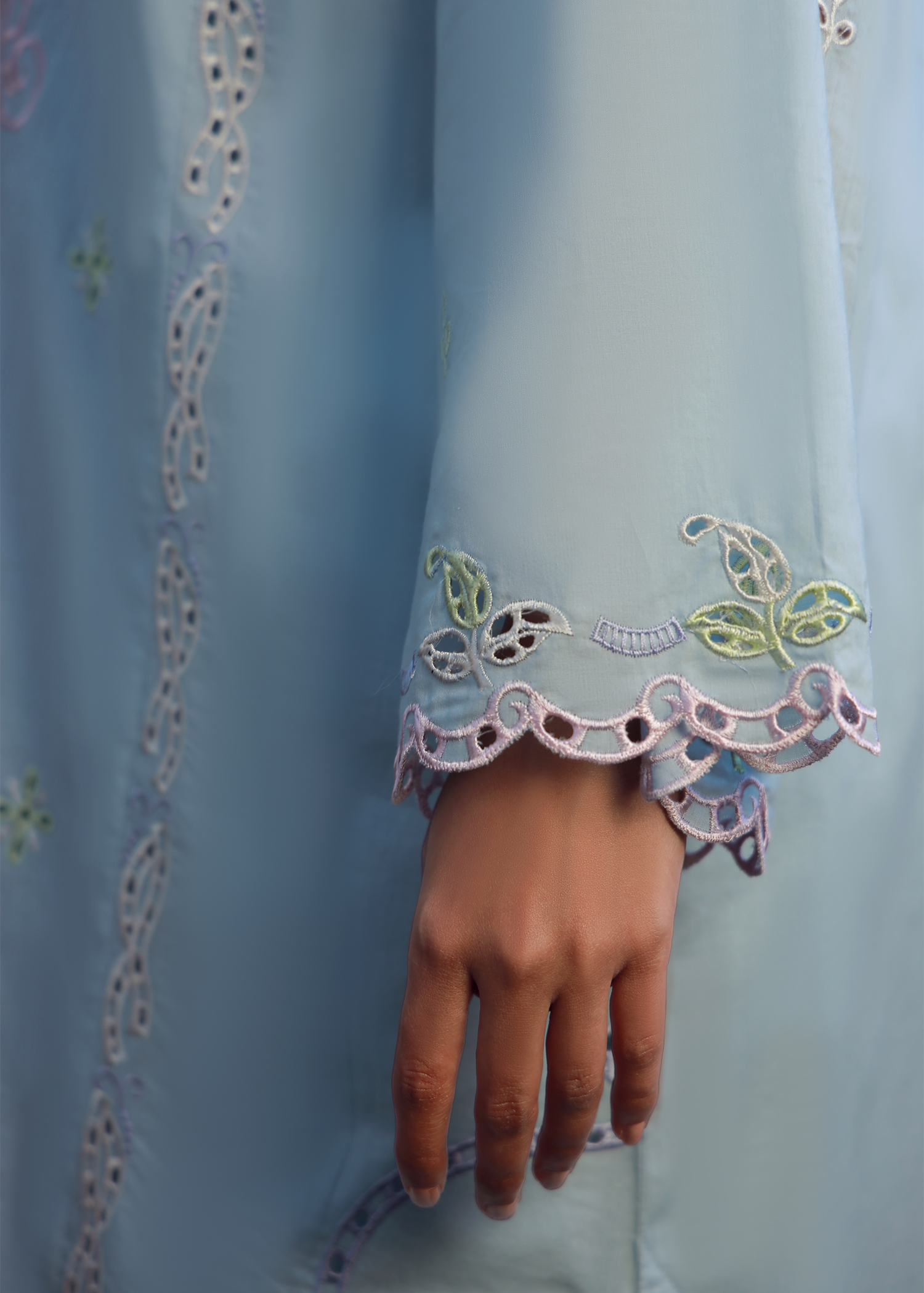 embroidered lawn dresses