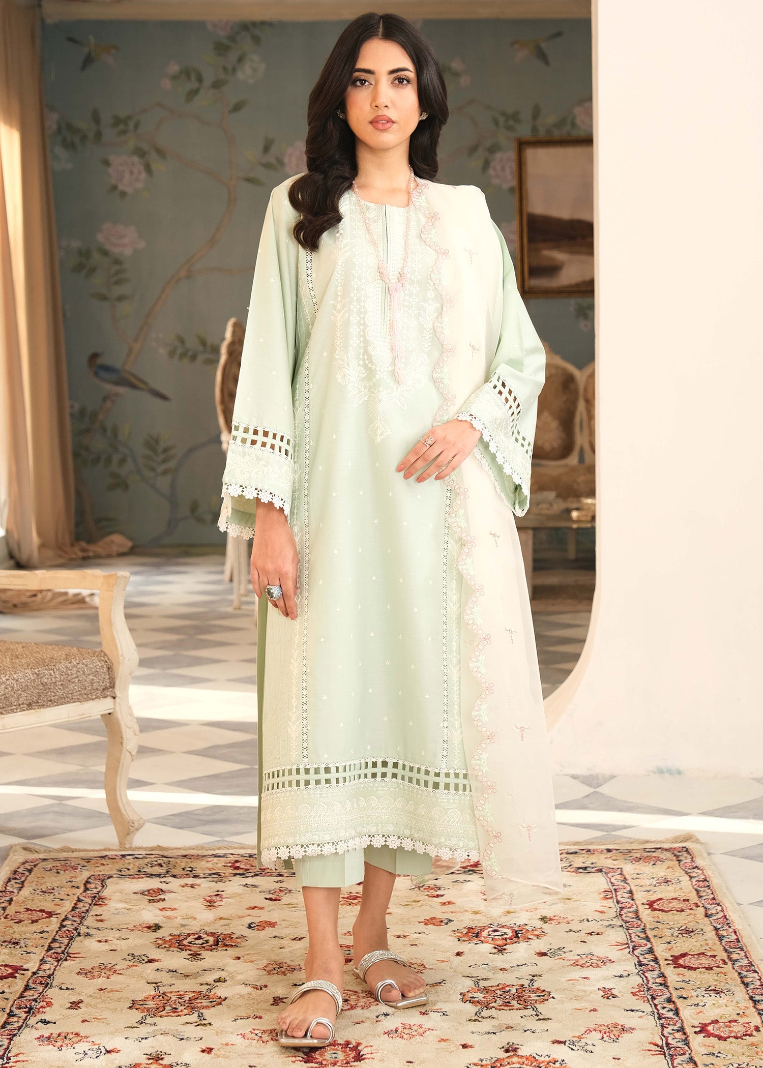 Pista Embroidered Suit