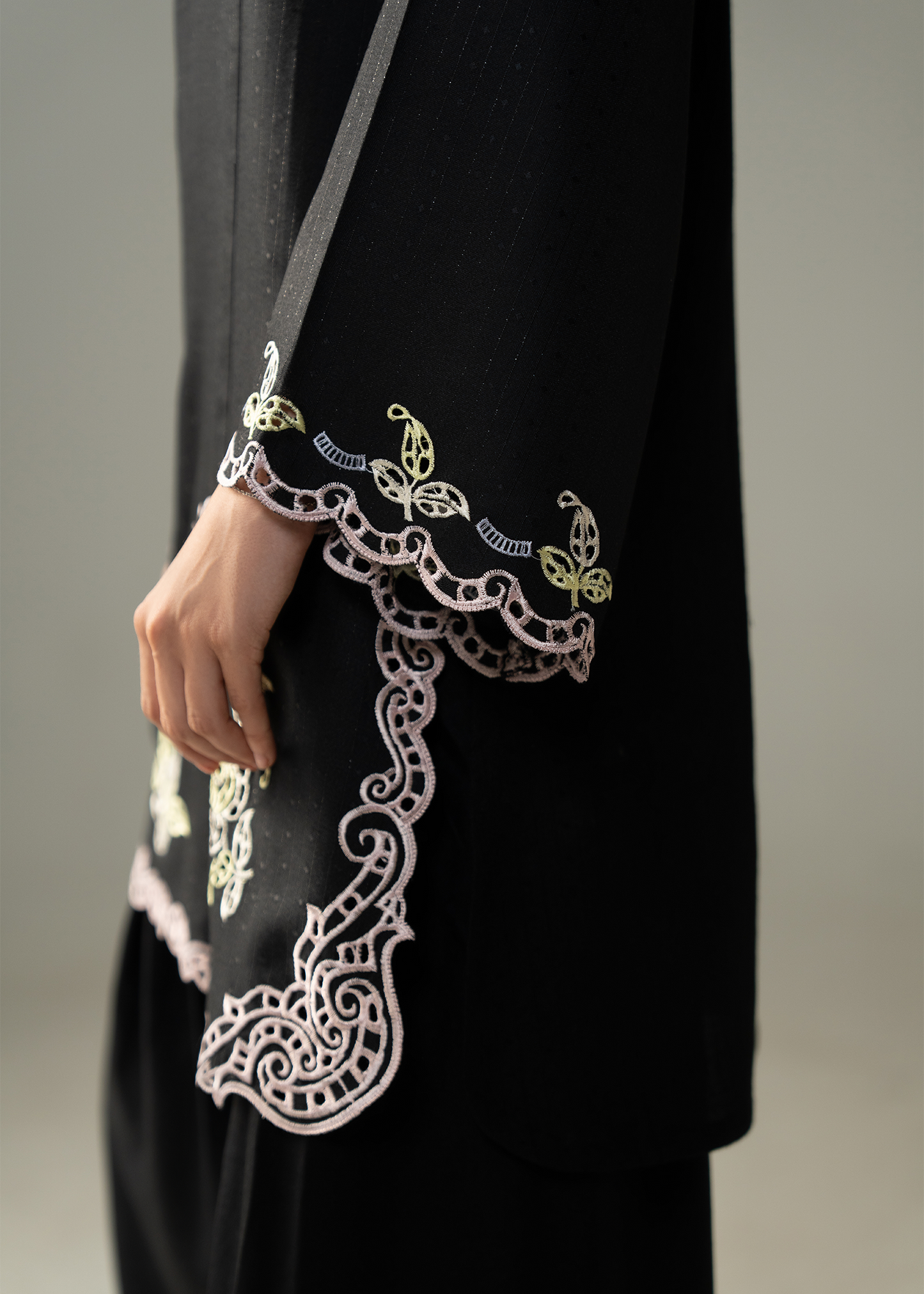 Black embroidered Dhanak Suit - short