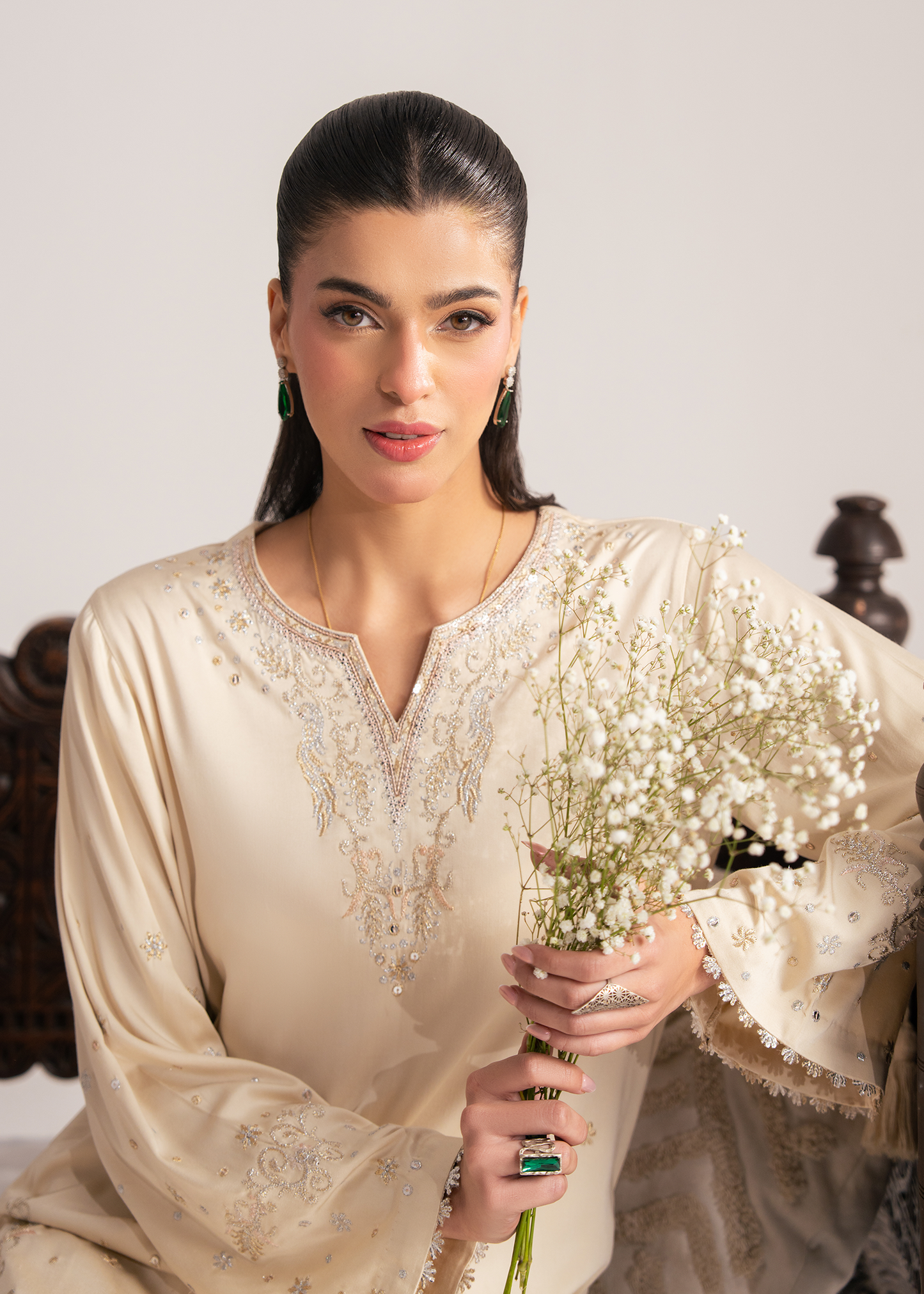 Mira Pearl Ivory Festive Pret