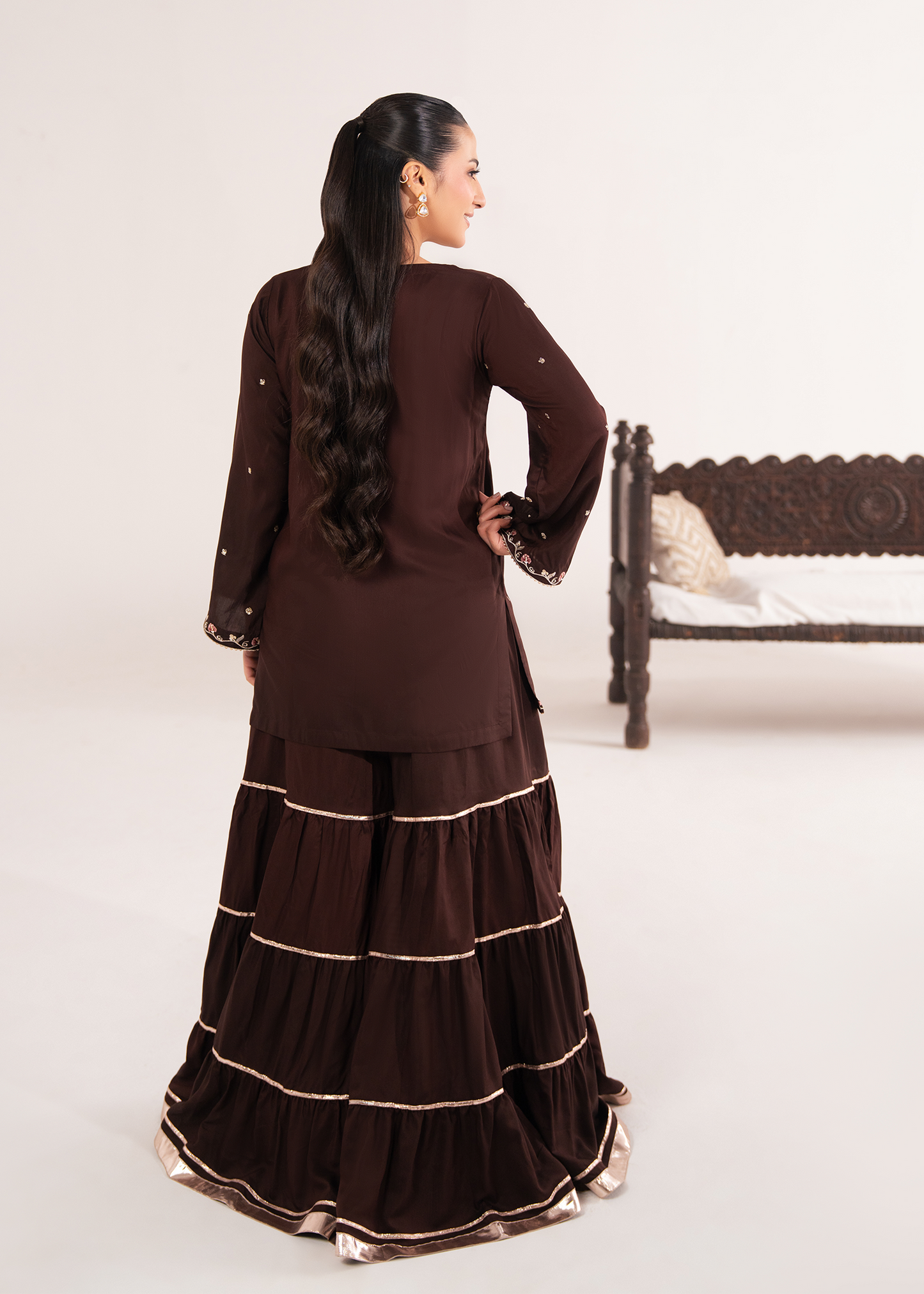 Roselle Brown Festive Pret