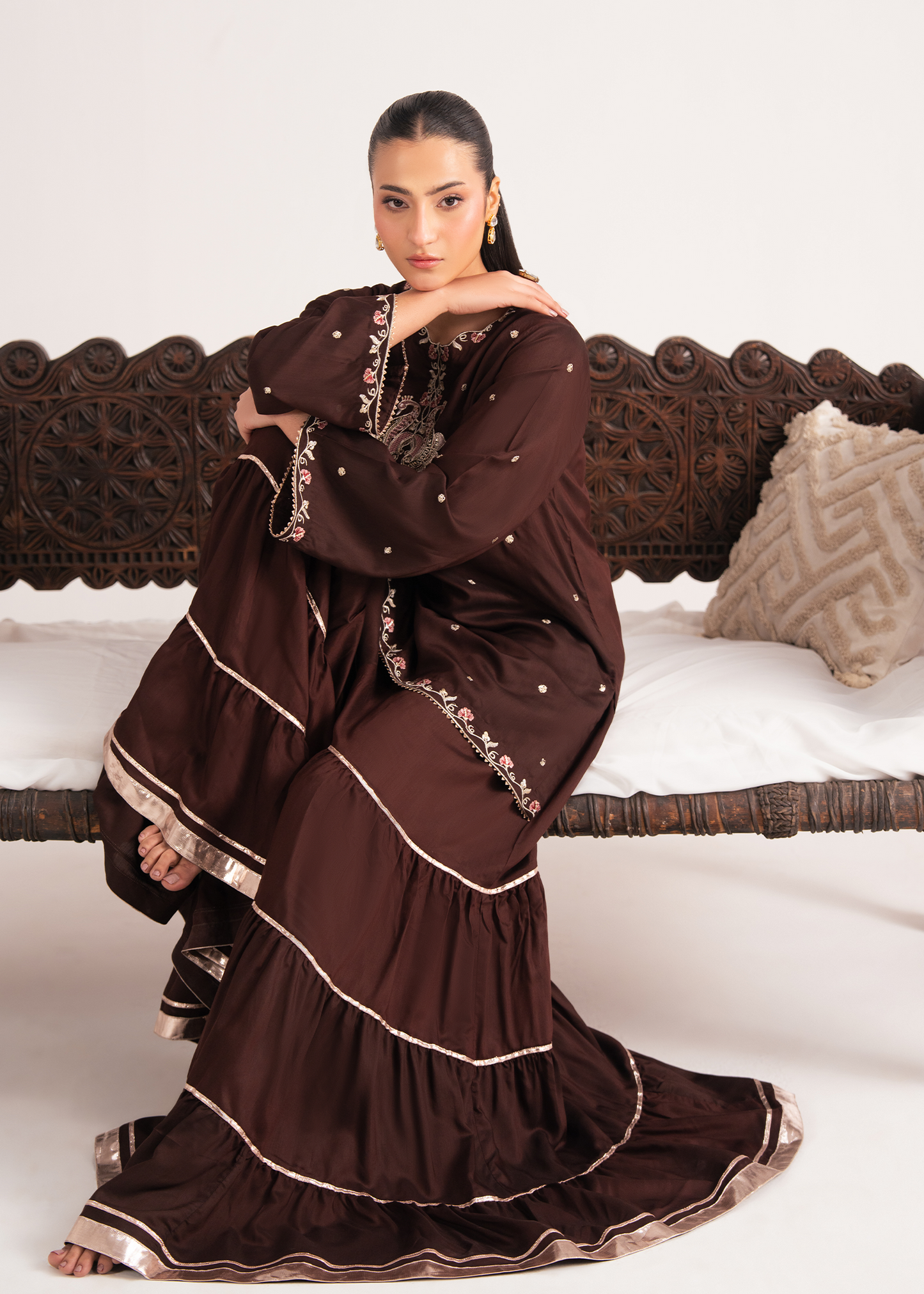 Roselle Brown Festive Pret