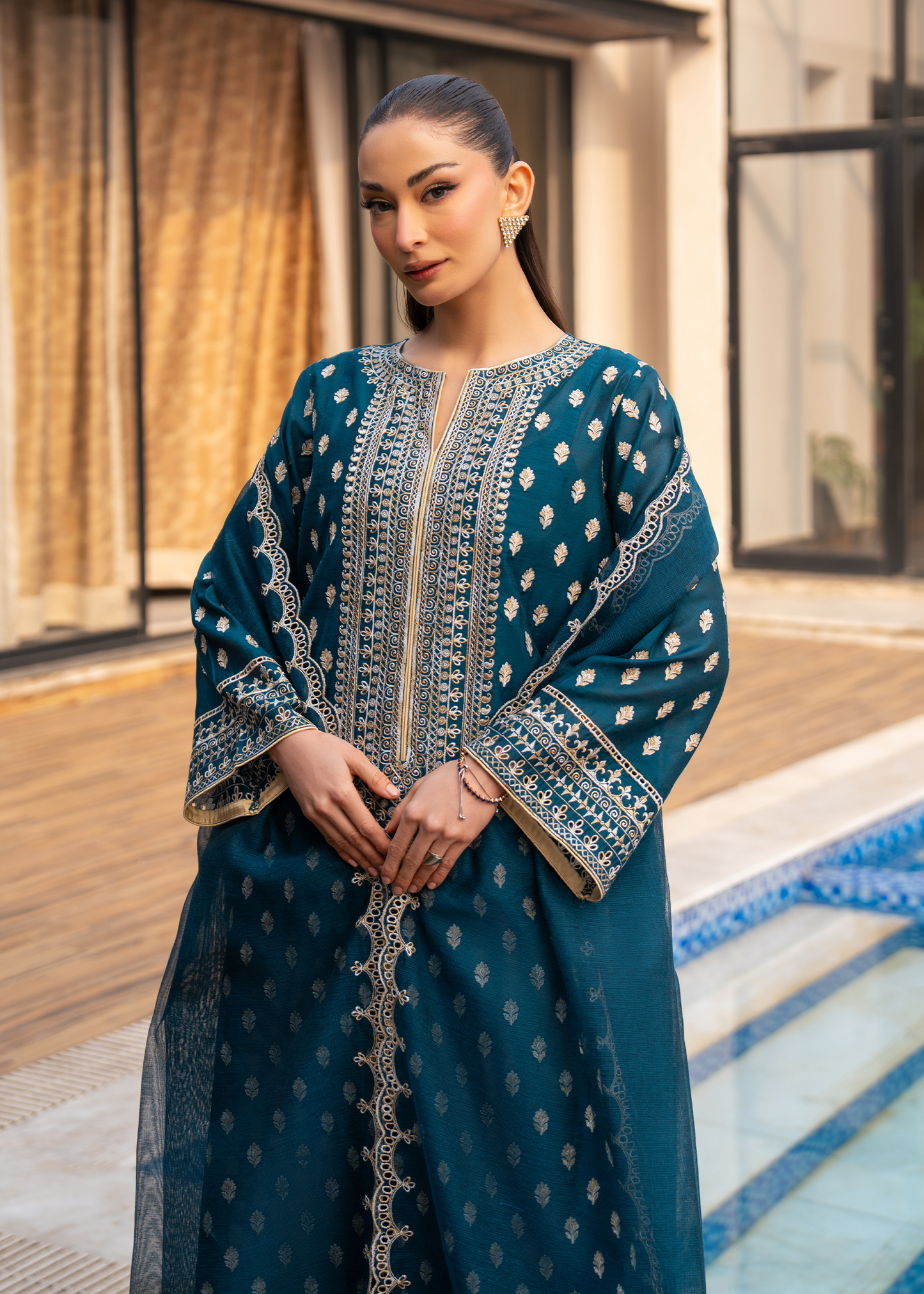 Teal Blue Festive Pret