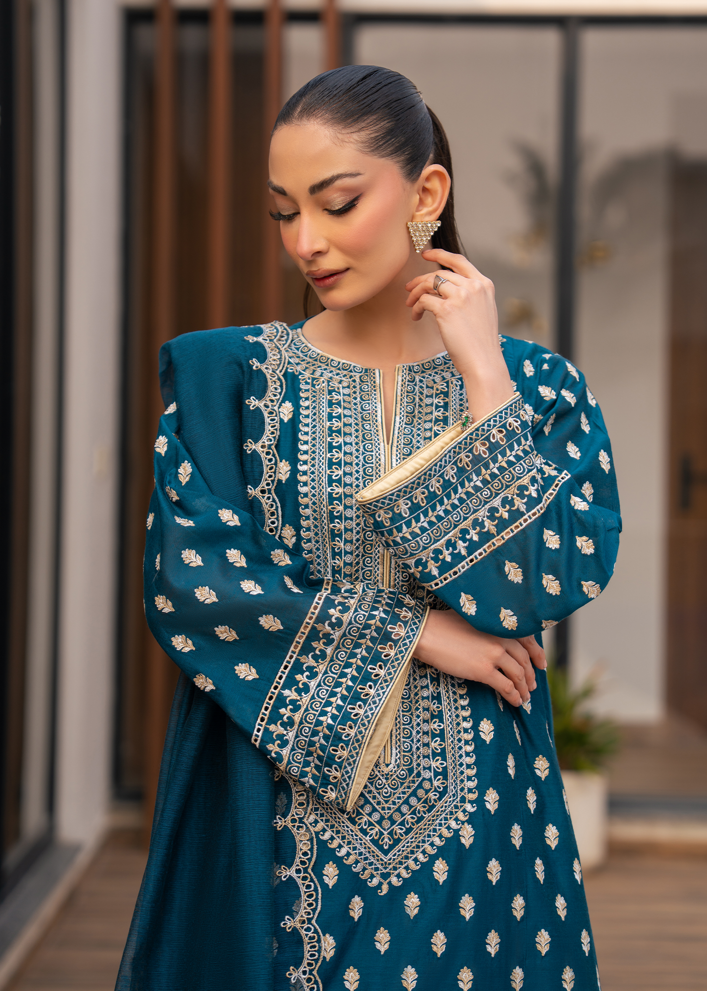 Teal Blue Festive Pret