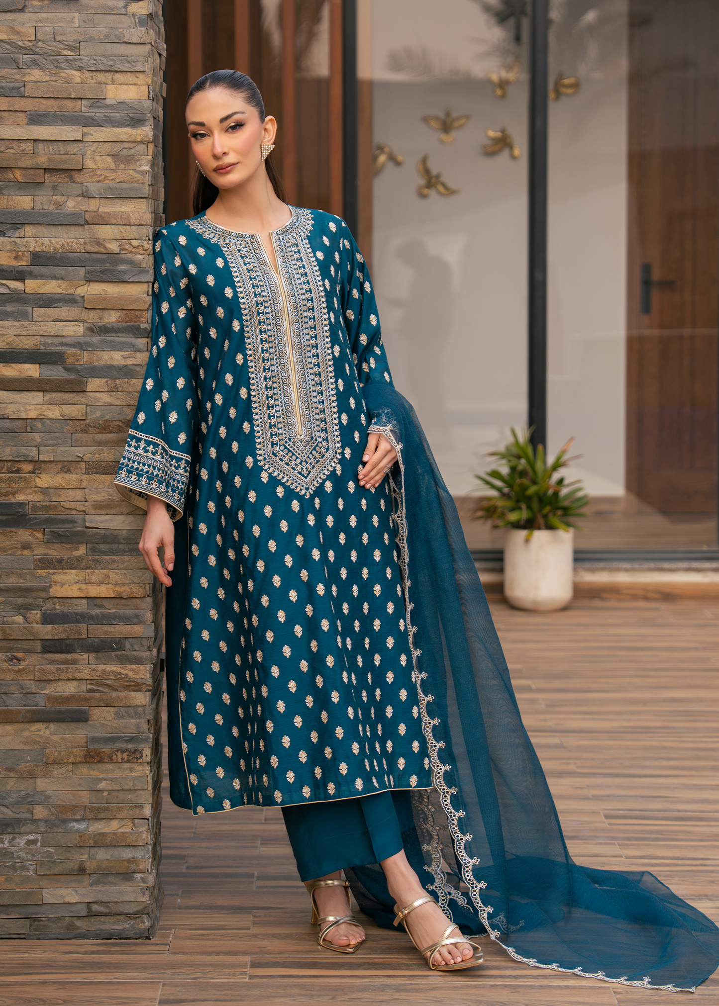 Teal Blue Festive Pret