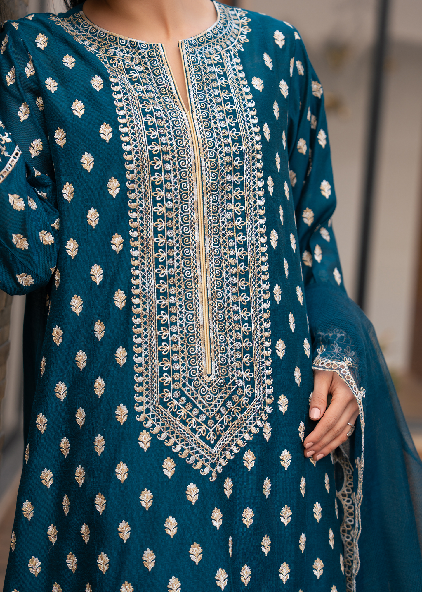 Teal Blue Festive Pret