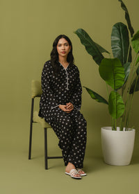 Black Chunri Printed Suit