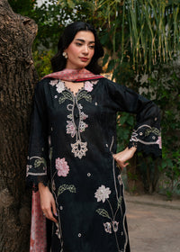 Ann Black Festive Lawn