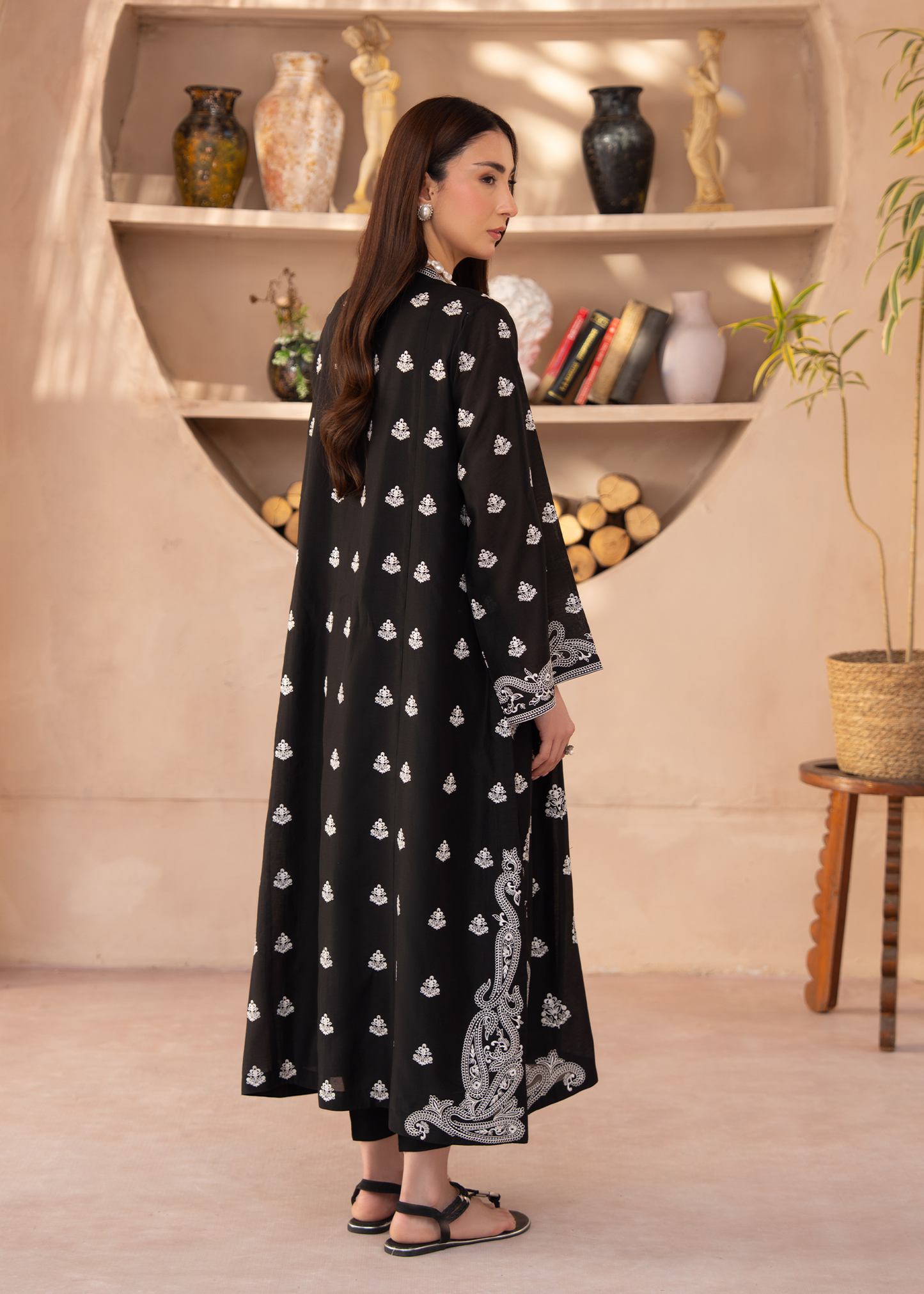 Zinnia Black Festive Pret