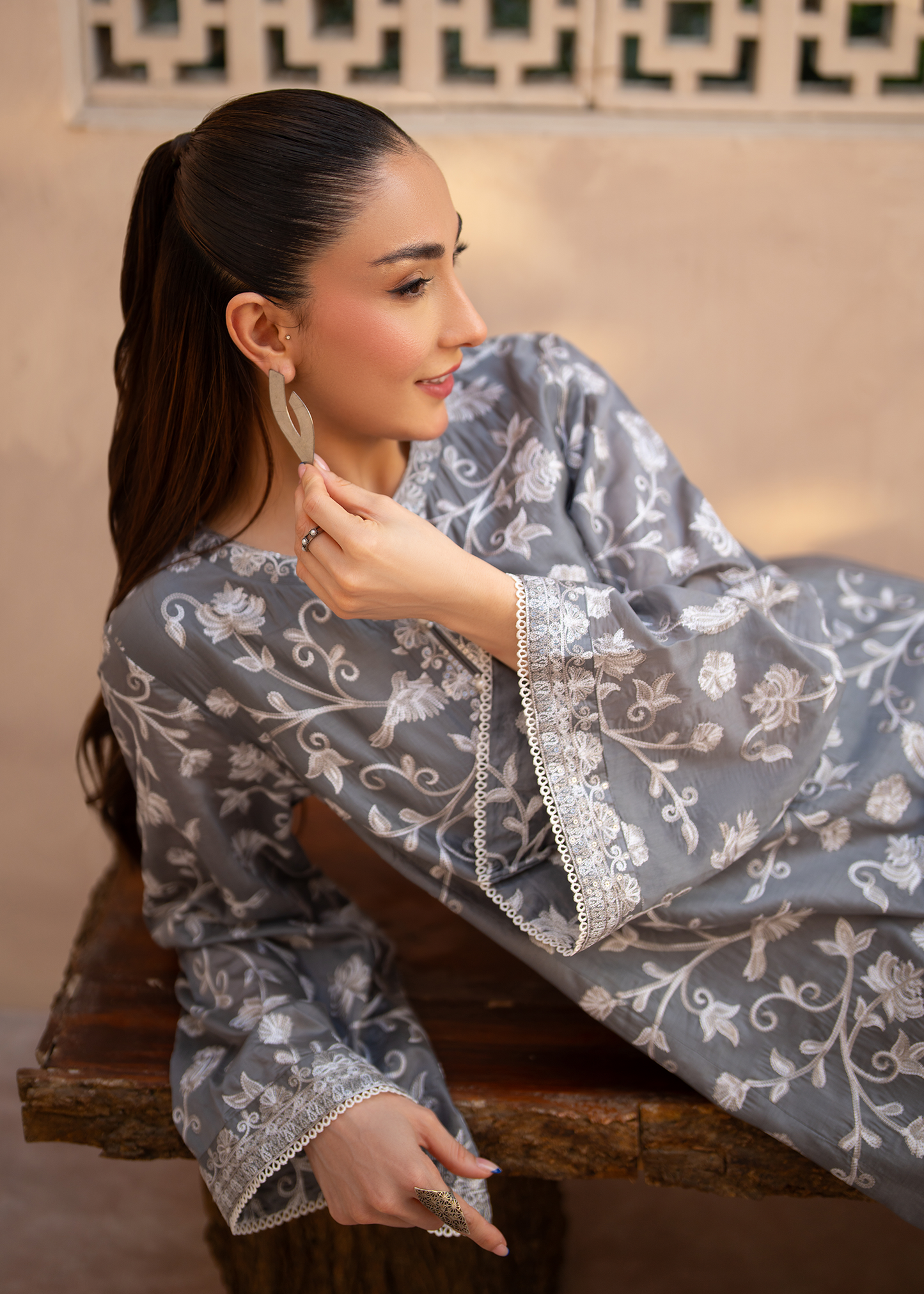 Aster Grey Festive Pret