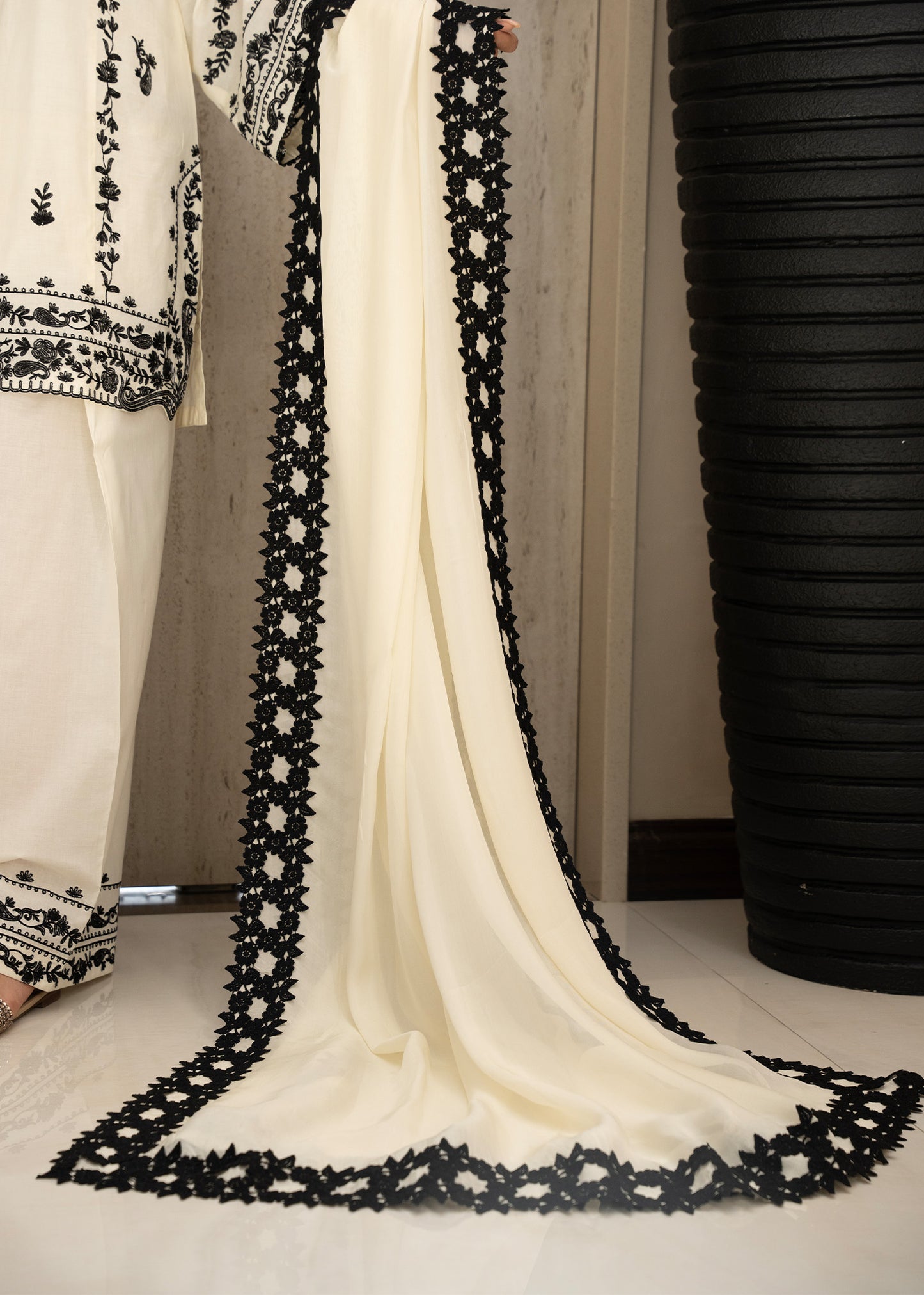 Off White Medium Silk Dupatta
