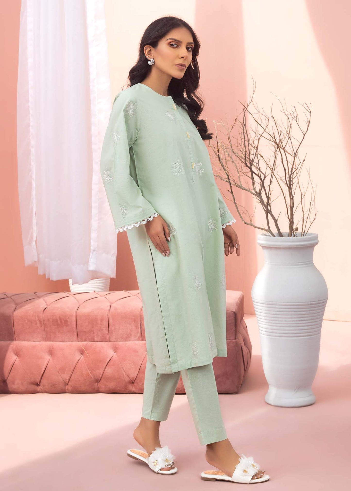 pakistani female dresses
