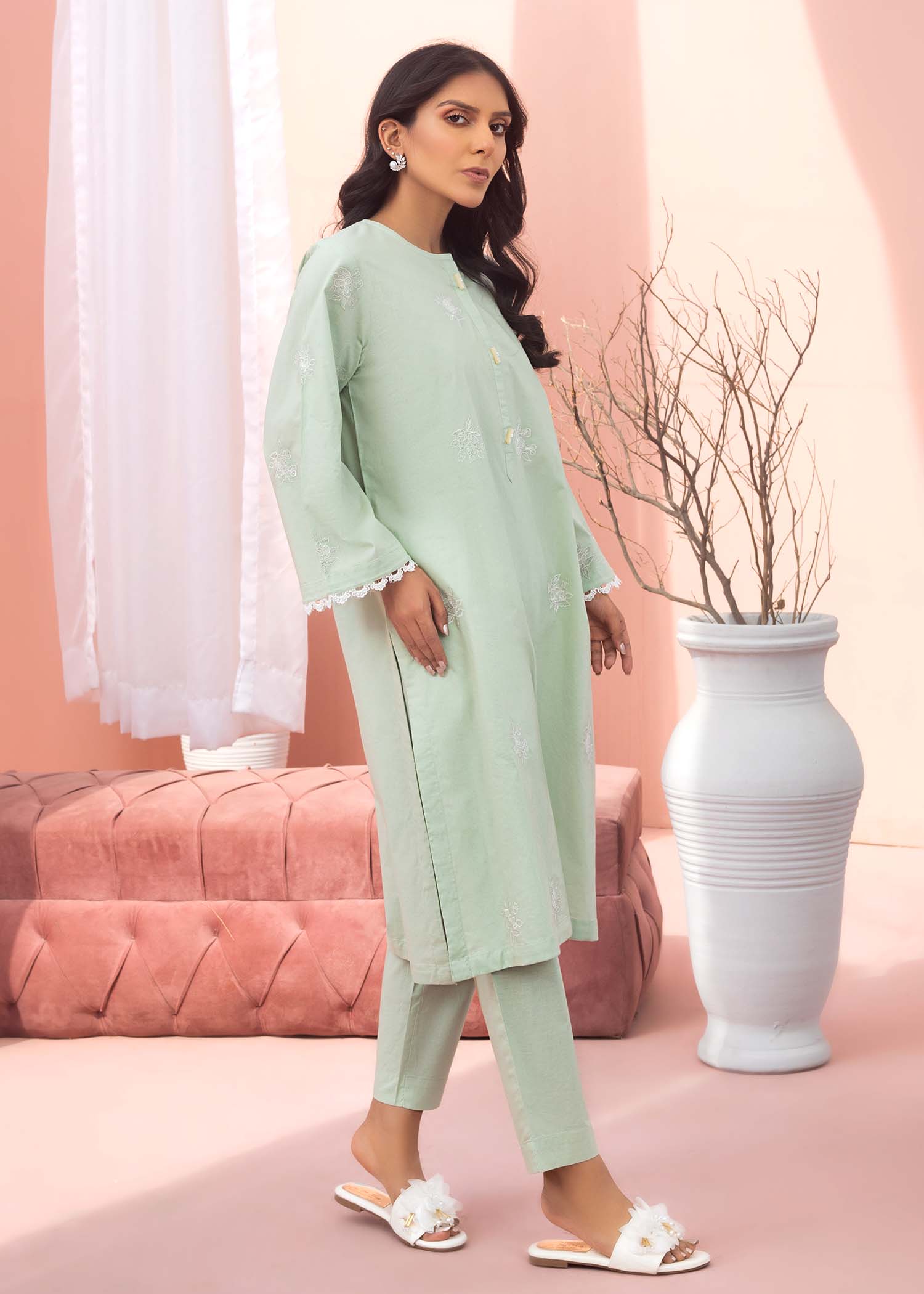 pakistani female dresses