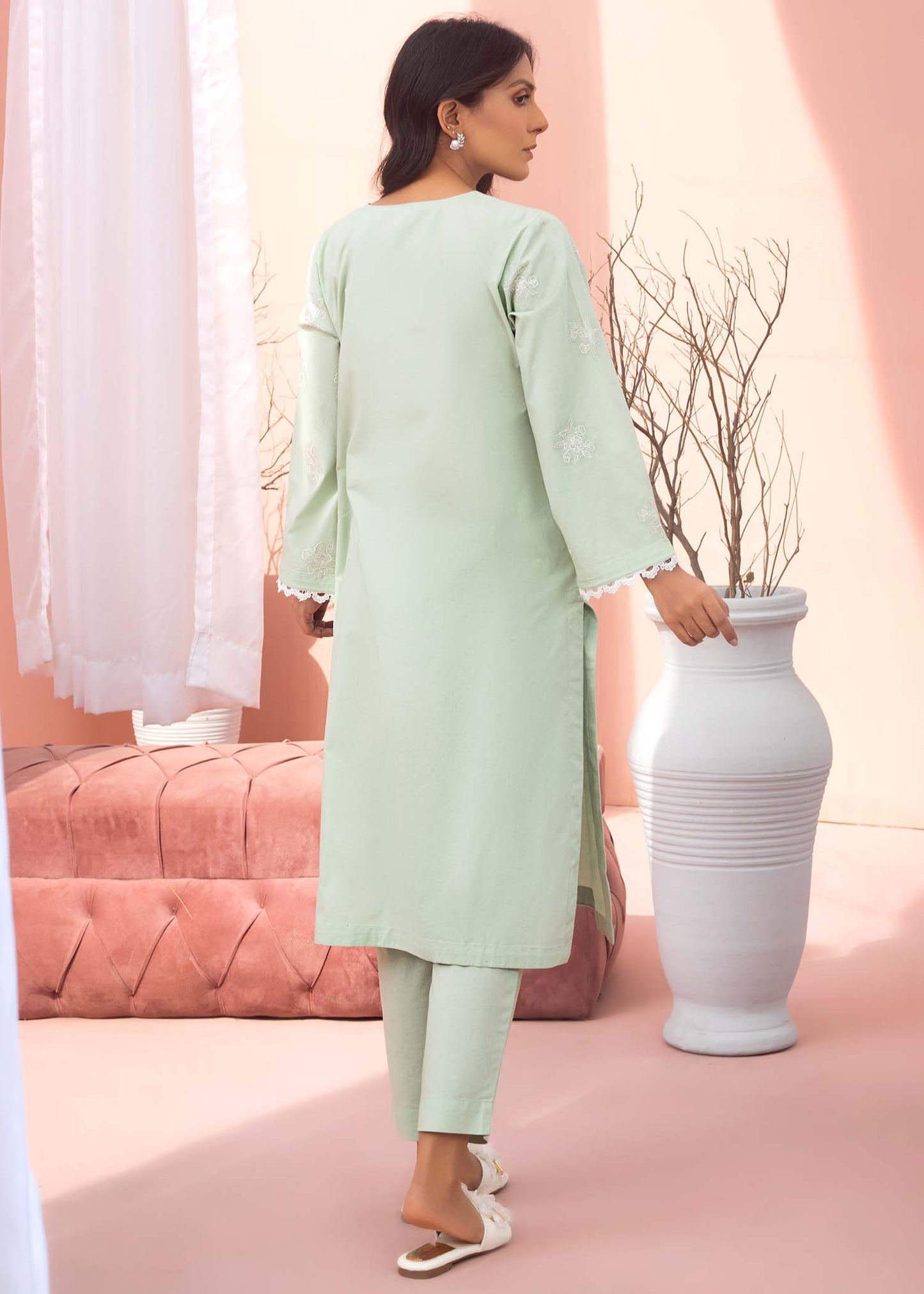 pakistani female dresses